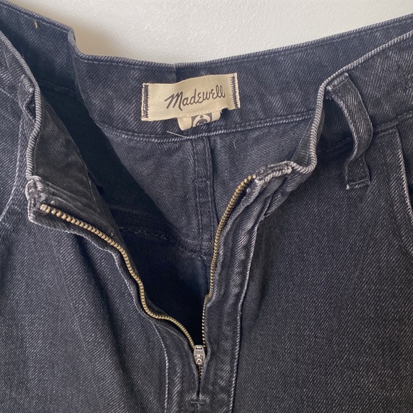 BARELY WORN: Size up Madewell jean size 28 - Picture 2 of 4